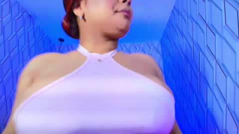 Nicolle Miley online show from October 24, 5:08 am