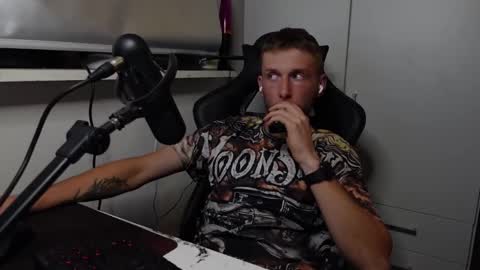 nicramga online show from October 11, 5:38 pm