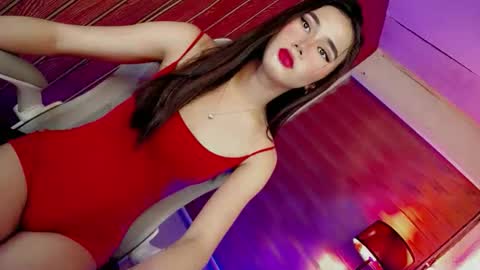 night_crystal1111 online show from April 7, 6:26 am