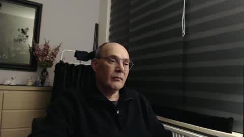 nightkeeper63 online show from April 4, 11:34 pm