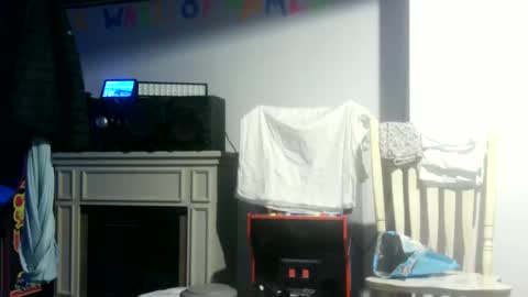 nightlifecouple online show from December 15, 6:51 am