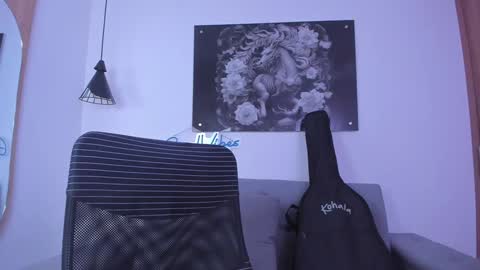 Niick online show from January 24, 2:39 am