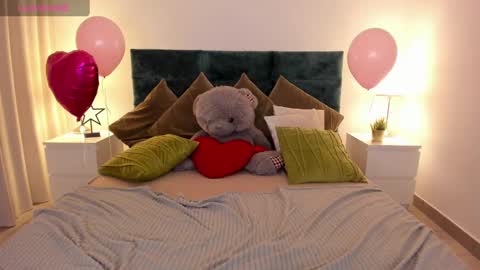 niiik_miiiki online show from March 6, 1:14 pm