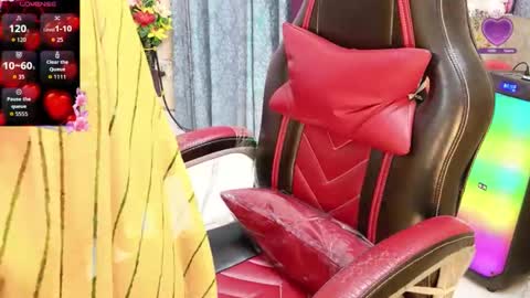 nikatheempress online show from April 29, 9:25 am