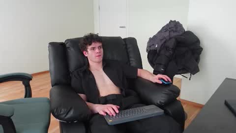 nikki online show from March 22, 11:14 am