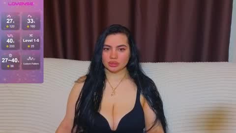 Nikki Kardashian online show from February 25, 10:31 pm