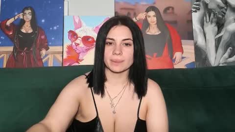 Nikki Kardashian online show from November 18, 8:34 pm