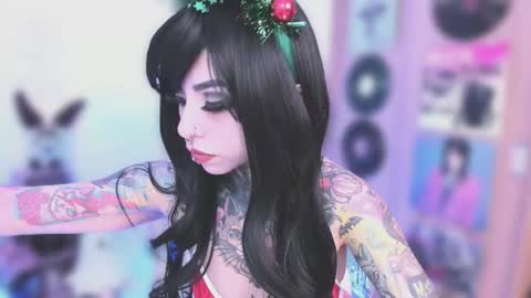 Nikki Ramone   online show from December 17, 11:17 am