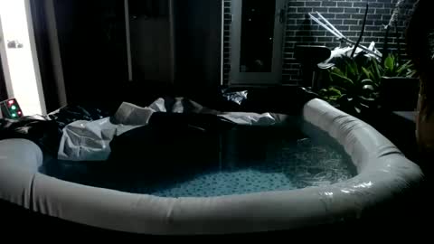 Niquita Sparkles online show from December 5, 12:06 pm