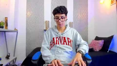 Snapshot of nikolay_gregori chatting on February 28, 9:58 am    online show from February 28, 9:58 am