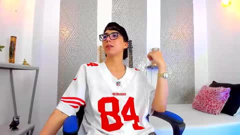 Snapshot of nikolay_gregori chatting on March 7, 10:13 am    online show from March 7, 10:13 am