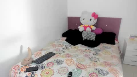 Nikole online show from November 22, 5:17 am