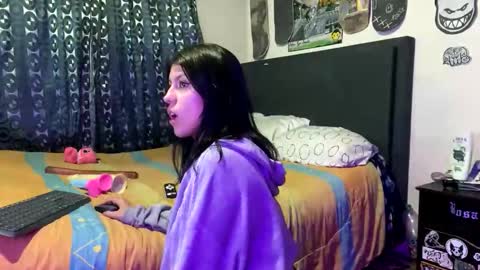 nikyyyy333 online show from October 29, 11:38 pm