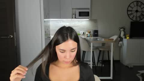 Bella online show from March 3, 5:20 pm