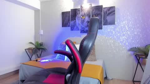 Snapshot of nils_saint chatting on September 14, 5:21 am Nils online show from September 14, 5:21 am