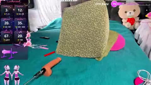 Nina Gauther  online show from October 29, 3:36 pm