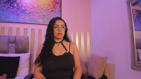 nina_glow_ online show from March 15, 11:46 am