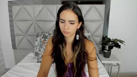  Nina  online show from March 4, 10:05 pm