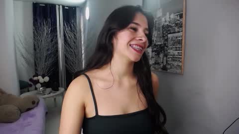 Nina online show from November 18, 12:30 pm