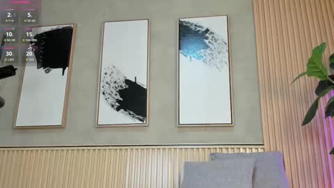 NINA online show from November 18, 12:30 pm