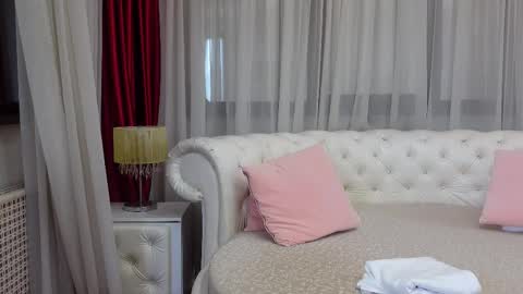 NinaCrystal online show from March 11, 7:57 am