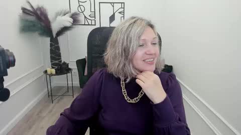 ninastarle online show from November 30, 5:14 am