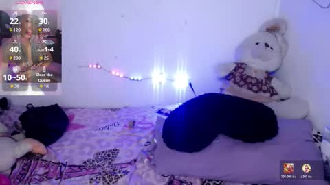 ninatinydoll1 online show from March 29, 11:12 am