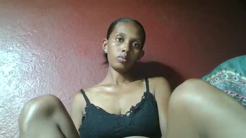 ninie246746 online show from February 14, 2:33 pm