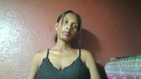 ninie246746 online show from February 21, 5:02 am