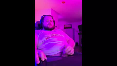 HungStepSon online show from October 26, 11:44 am