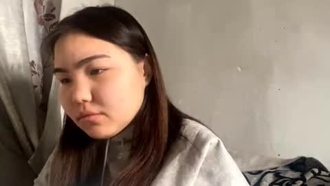 Molly online show from January 14, 8:00 am