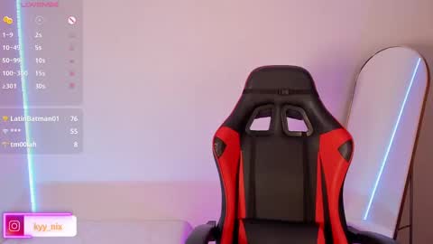 Nicki  online show from October 11, 8:52 am