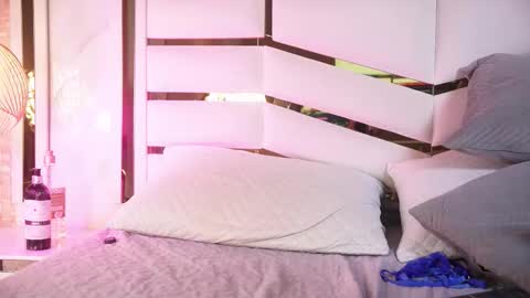 Nixx  online show from March 8, 3:21 am