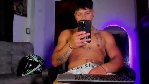 noah_223 online show from May 15, 4:32 am