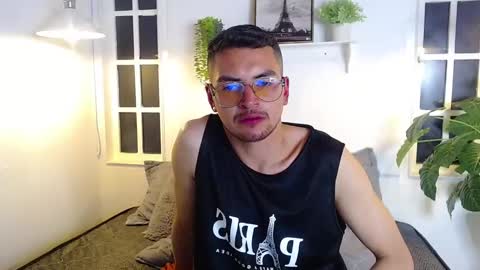 Noah online show from October 31, 2:45 am