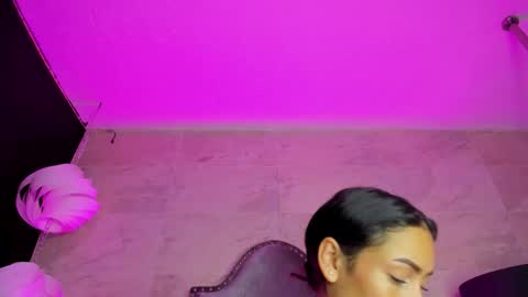 Zoe  online show from May 13, 3:16 am