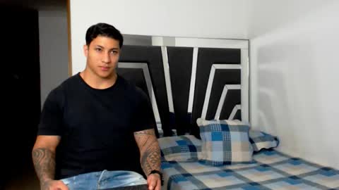 Noah Harris01 online show from November 19, 11:14 pm