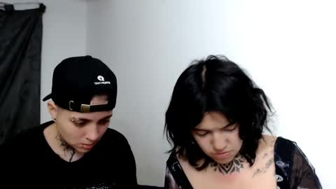 noah hehim    online show from February 22, 2:06 am