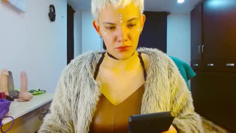 Noah online show from February 23, 10:34 pm