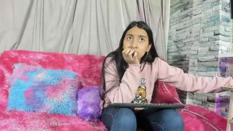 Noahandbunny online show from May 14, 11:30 am