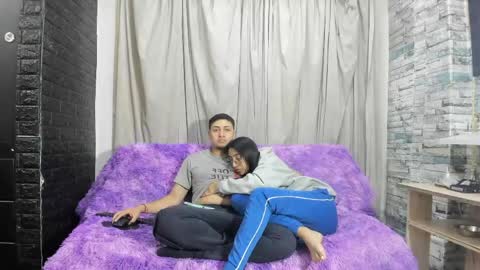 Noahandbunny online show from April 29, 2:55 pm