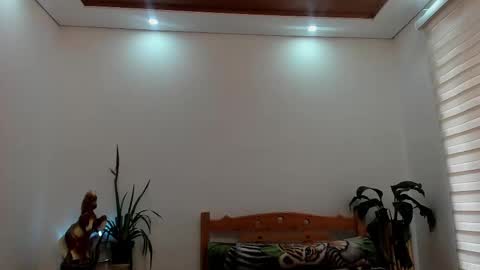 LIAM- noah online show from October 28, 1:34 pm