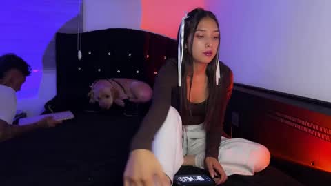 Jean Y Isa online show from January 8, 5:02 am