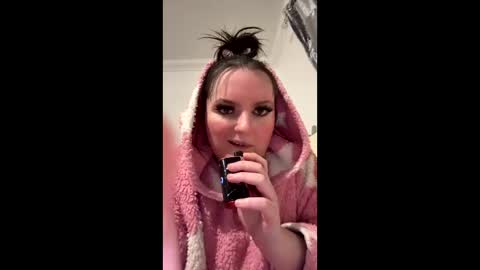 nofacenocasemilf online show from March 30, 11:38 pm