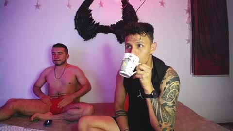 noha_and_iam1 online show from March 30, 12:27 pm