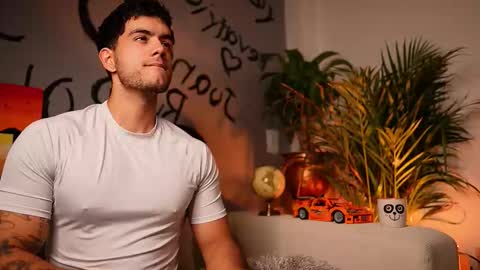 kevin online show from September 25, 12:28 am