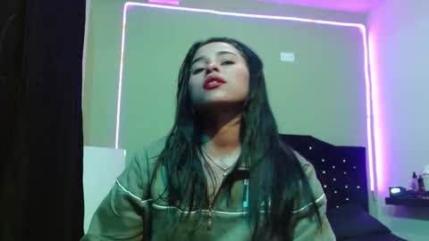 Snapshot of noha_thomson chatting on October 17, 10:03 pm Noha Thomson online show from October 17, 10:03 pm