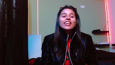 Snapshot of noha_thomson chatting on September 22, 7:29 pm Noha Thomson online show from September 22, 7:29 pm