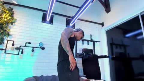 Snapshot of nohanhunter chatting on October 18, 12:09 pm nohanhunter online show from October 18, 12:09 pm