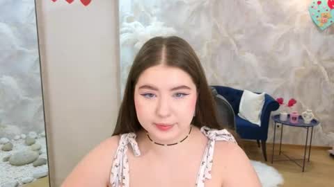 noirwhisper online show from February 15, 6:17 pm